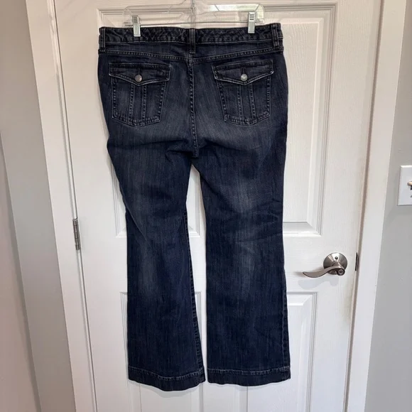 Limited Edition Banana Republic Wide Leg Jeans - Picture 2 of 6